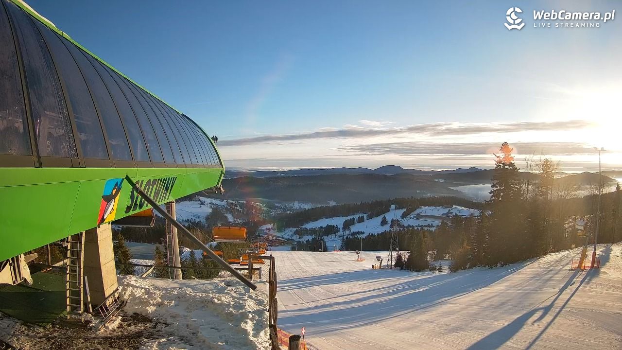 Słotwiny Arena - widok z górnej stacji - 01 grudzień 2025, 08:02