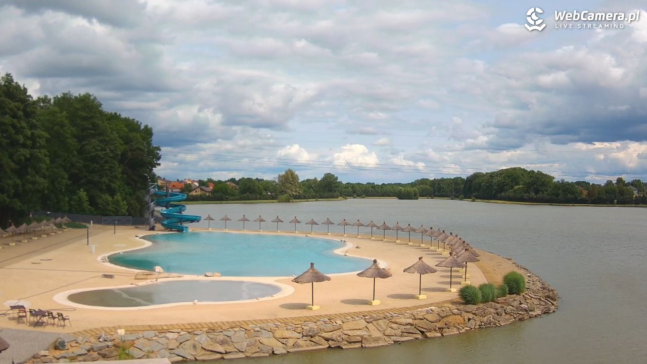Molo Resort w Osieku - widok na basen kąpielowy - 09 czerwiec 2025, 14:47