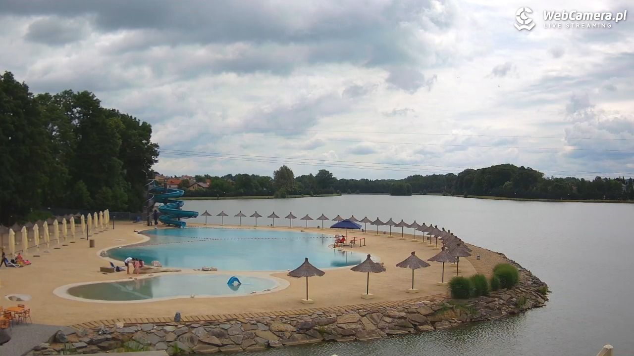 Molo Resort w Osieku - widok na basen kąpielowy - 06 lipiec 2026, 10:52