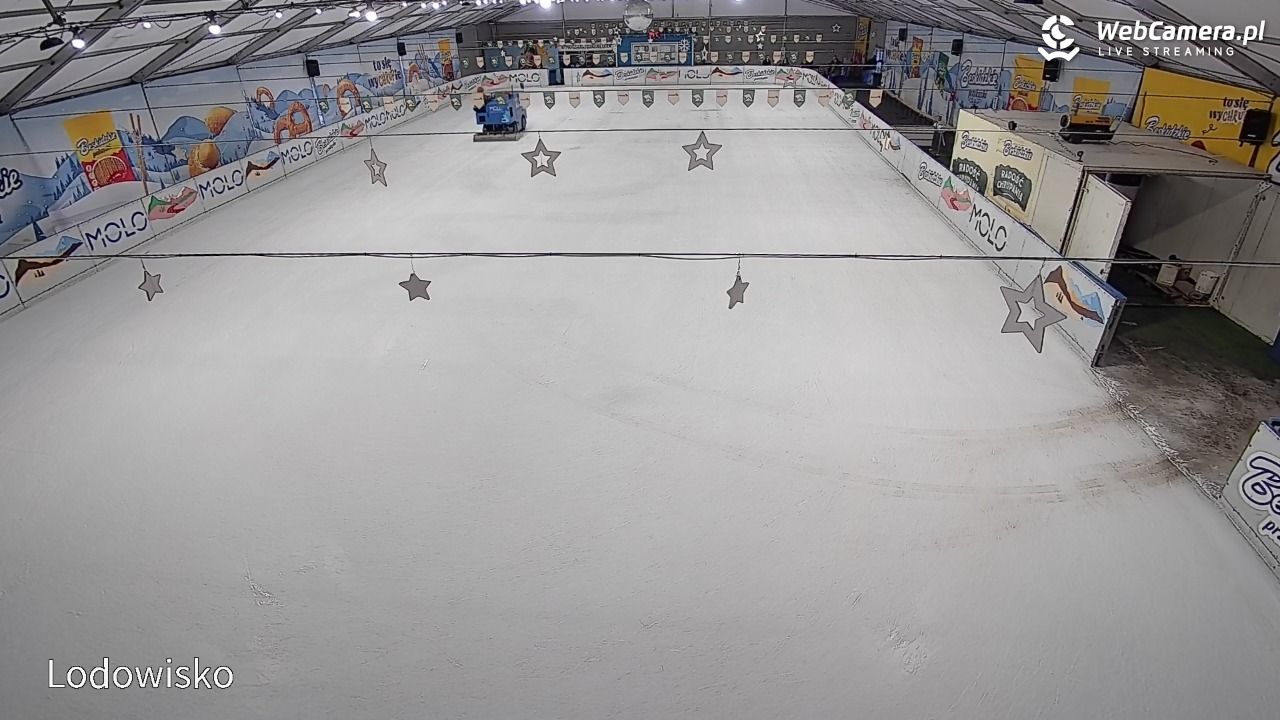 Molo Resort w Osieku - widok na basen kąpielowy - 13 luty 2026, 16:25