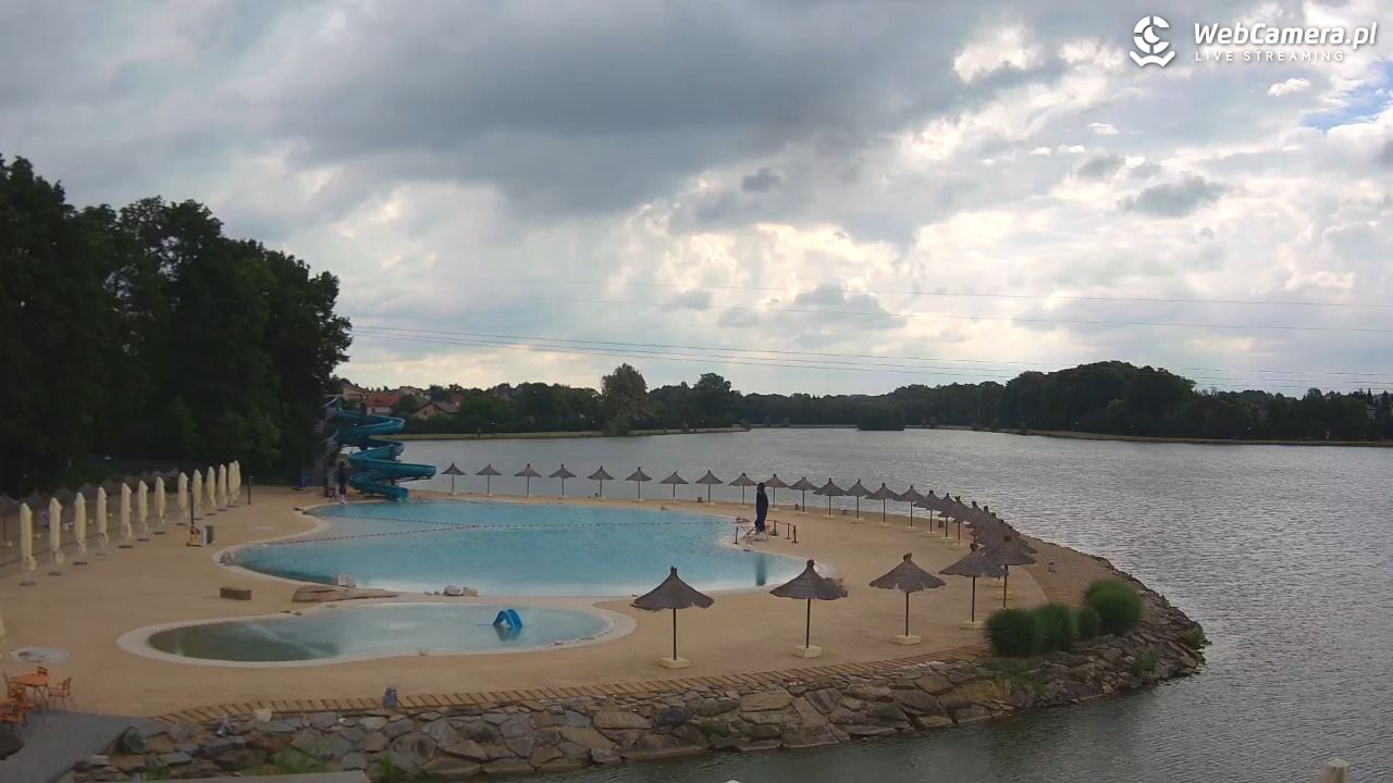 Molo Resort w Osieku - widok na basen kąpielowy - 09 lipiec 2026, 09:03