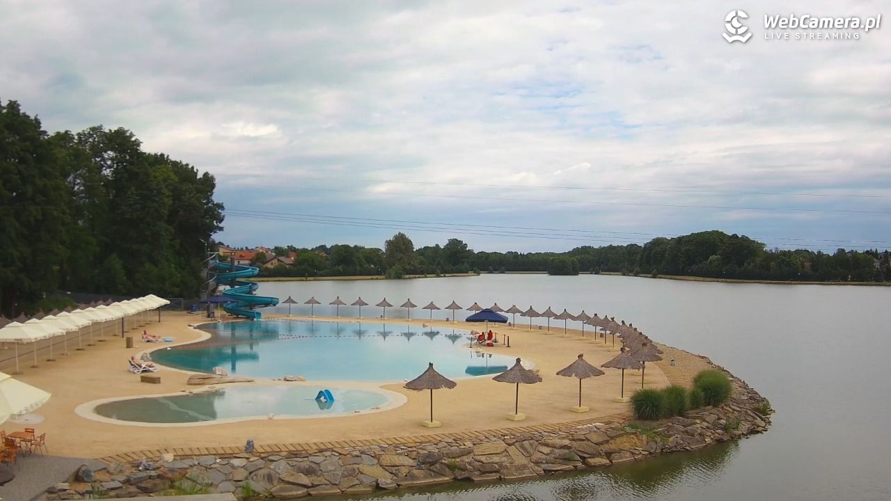 Molo Resort w Osieku - widok na basen kąpielowy - 10 lipiec 2026, 13:00