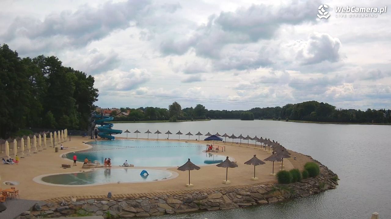 Molo Resort w Osieku - widok na basen kąpielowy - 06 lipiec 2026, 10:43