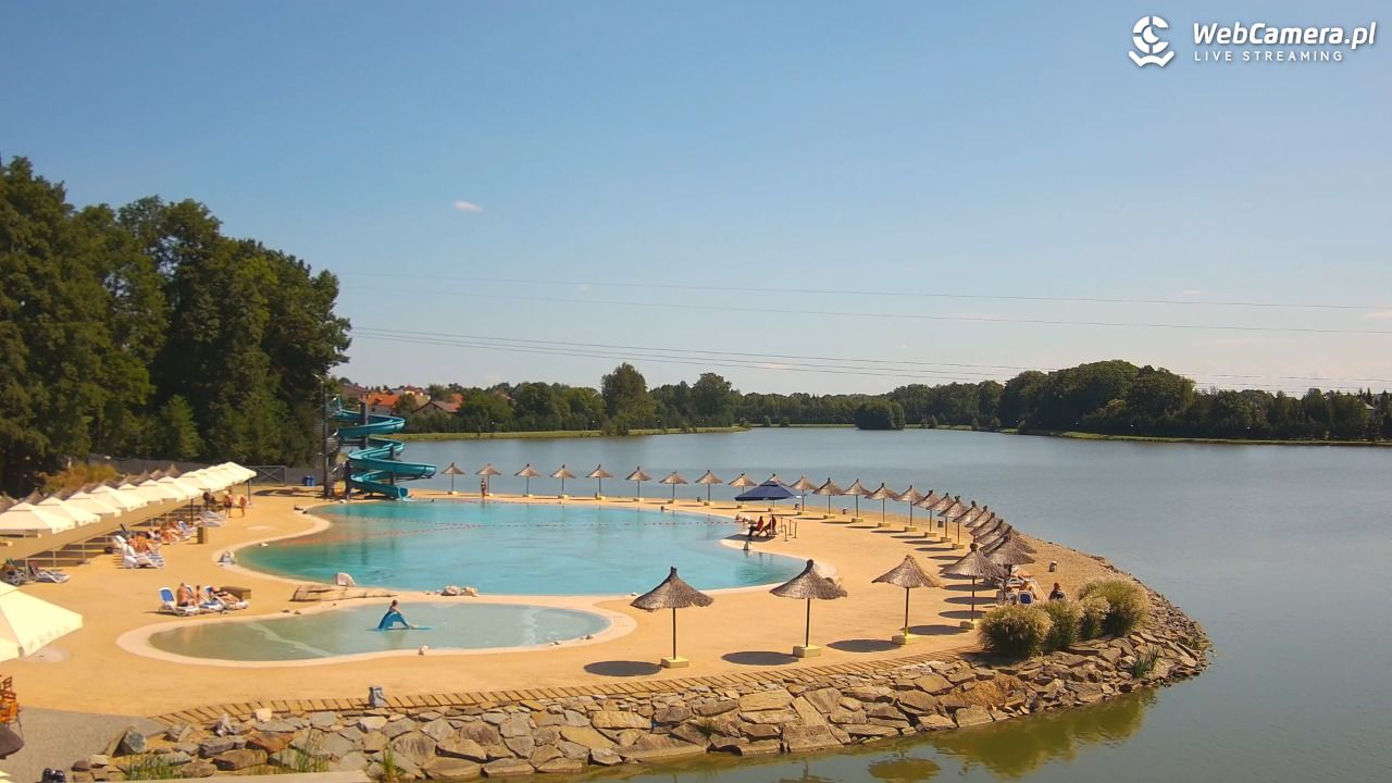 Molo Resort w Osieku - widok na basen kąpielowy - 24 sierpień 2026, 12:23