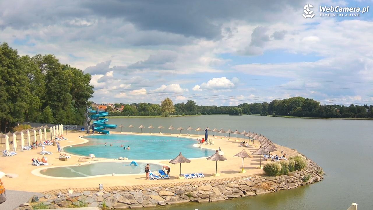 Molo Resort w Osieku - widok na basen kąpielowy - 22 sierpień 2026, 13:47