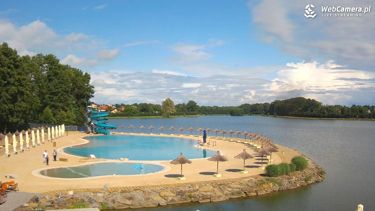 Molo Resort w Osieku - widok na basen kąpielowy - 05 lipiec 2026, 16:27