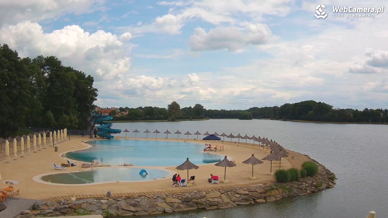 Molo Resort w Osieku - widok na basen kąpielowy - 06 lipiec 2026, 12:07