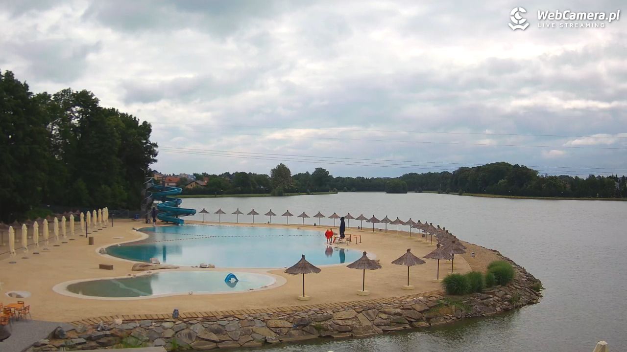 Molo Resort w Osieku - widok na basen kąpielowy - 05 lipiec 2026, 10:07