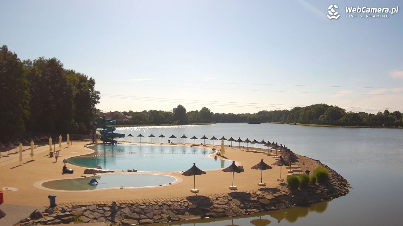 Molo Resort w Osieku - widok na basen kąpielowy - 30 czerwiec 2025, 08:28