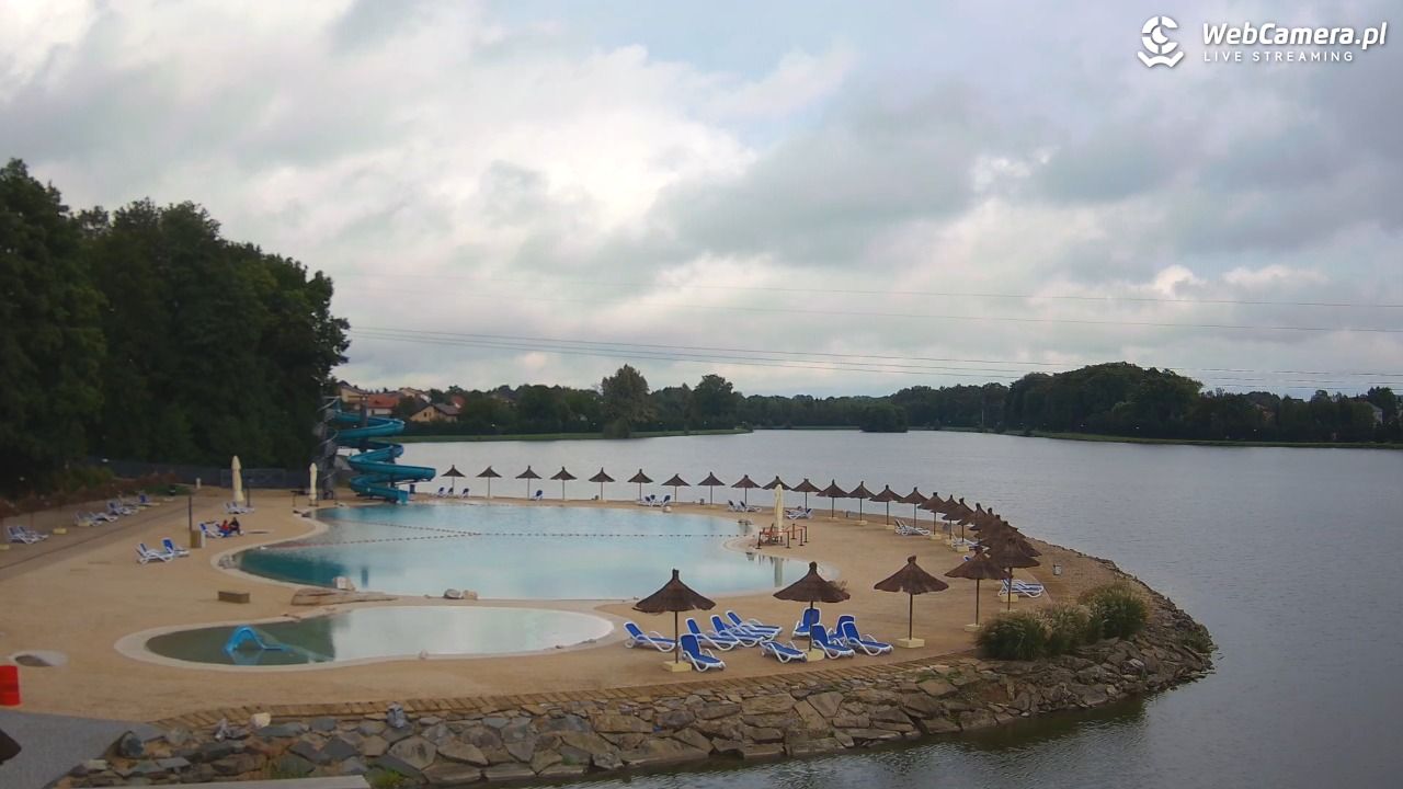 Molo Resort w Osieku - widok na basen kąpielowy - 14 wresień 2025, 16:17