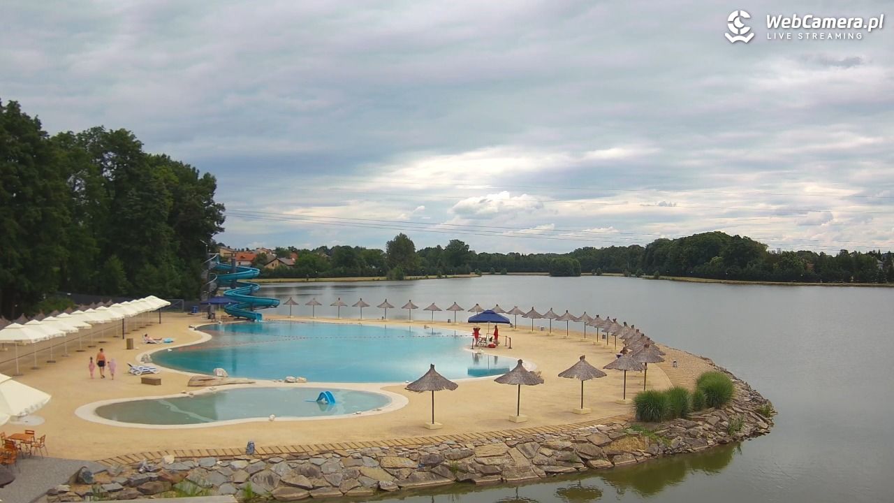 Molo Resort w Osieku - widok na basen kąpielowy - 10 lipiec 2026, 11:54