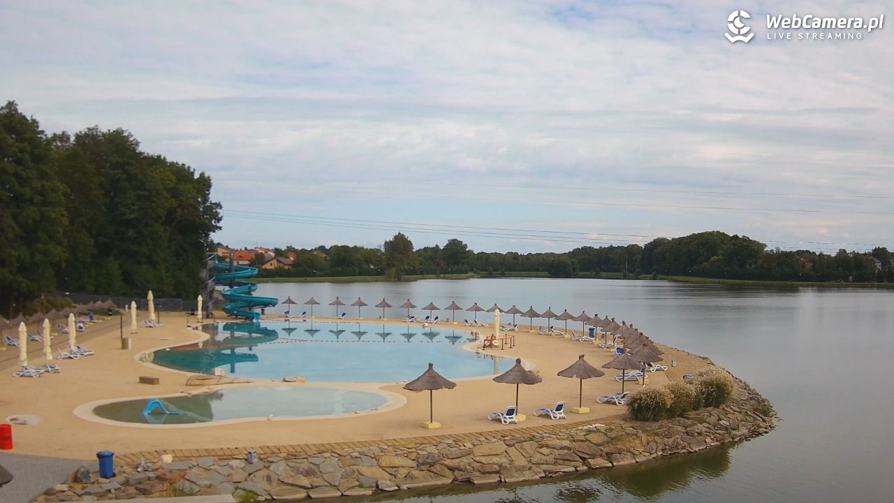 Molo Resort w Osieku - widok na basen kąpielowy - 12 wresień 2025, 14:43