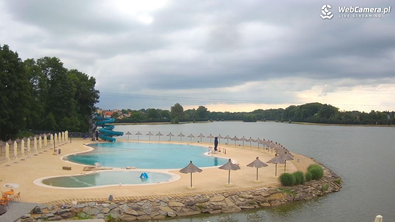 Molo Resort w Osieku - widok na basen kąpielowy - 09 lipiec 2026, 08:23