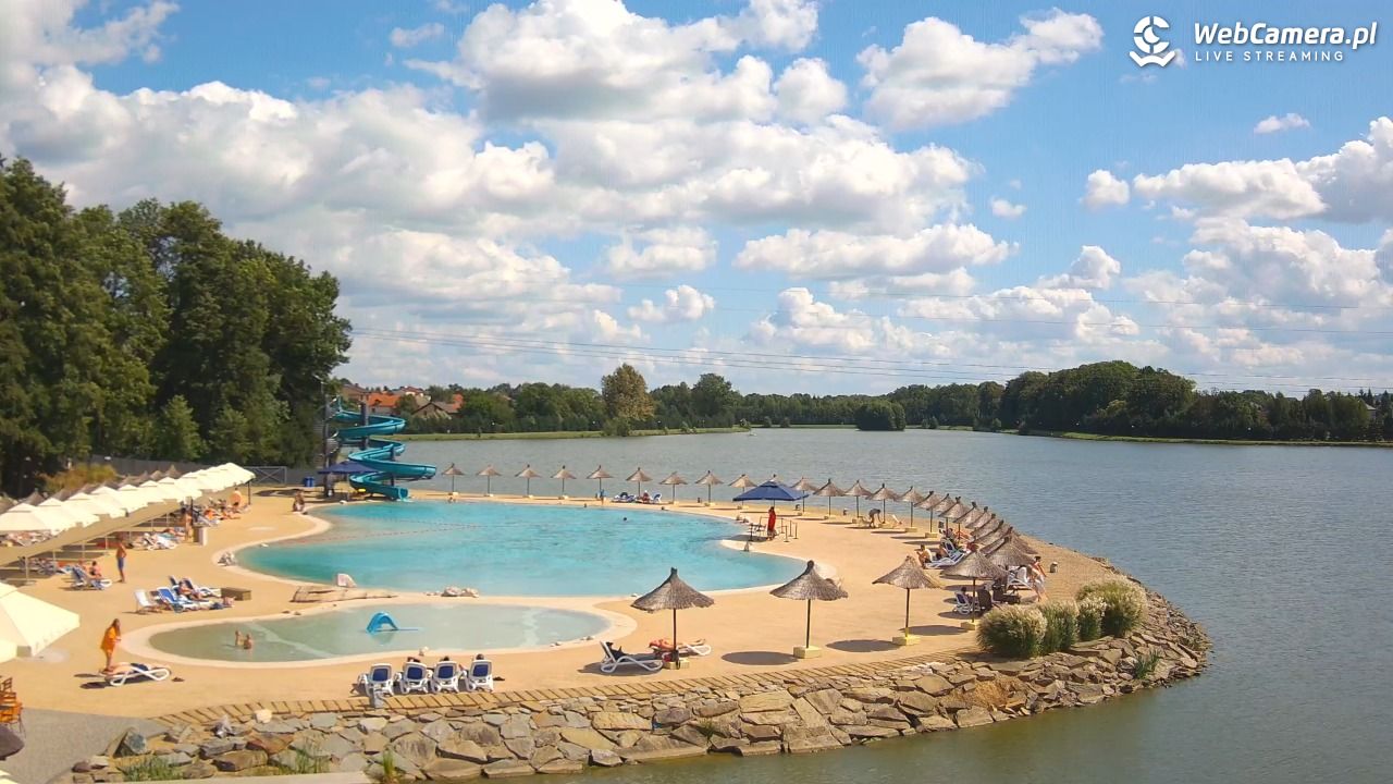 Molo Resort w Osieku - widok na basen kąpielowy - 23 sierpień 2026, 12:40
