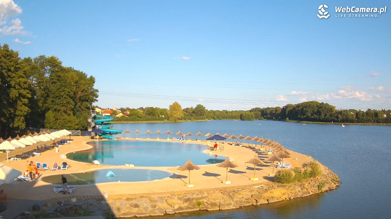Molo Resort w Osieku - widok na basen kąpielowy - 23 sierpień 2026, 17:51