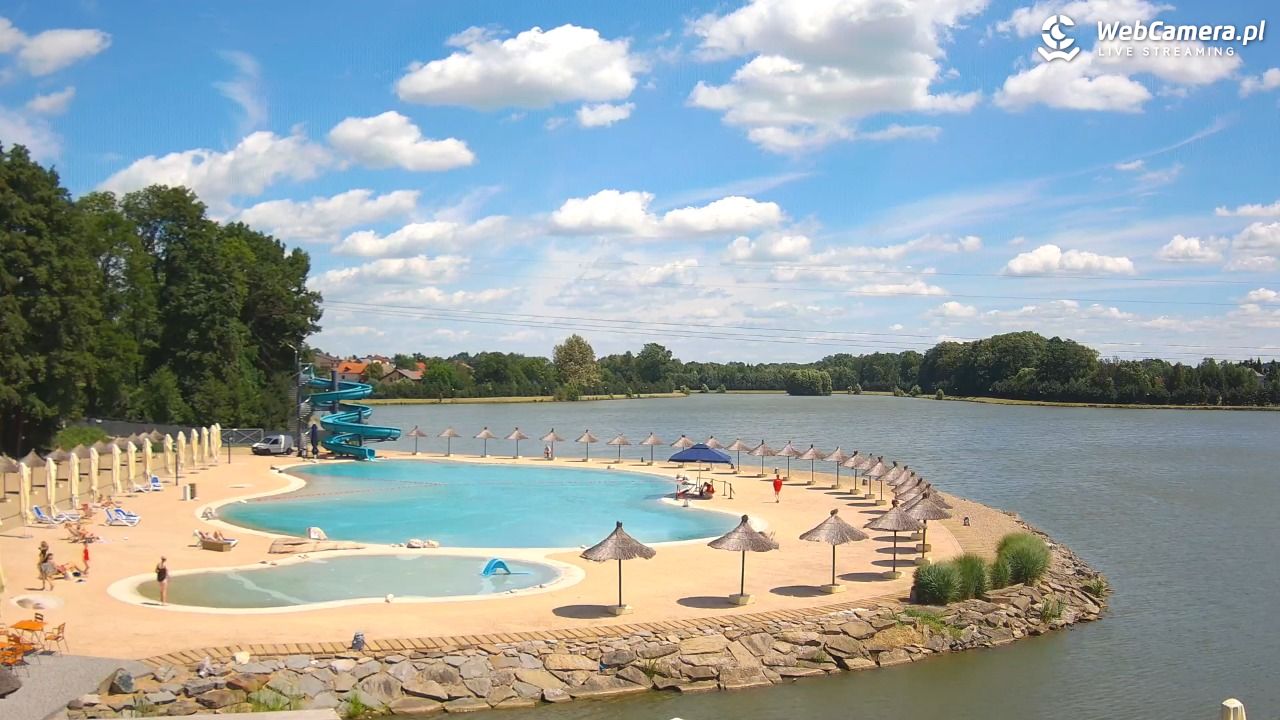 Molo Resort w Osieku - widok na basen kąpielowy - 08 lipiec 2026, 13:22