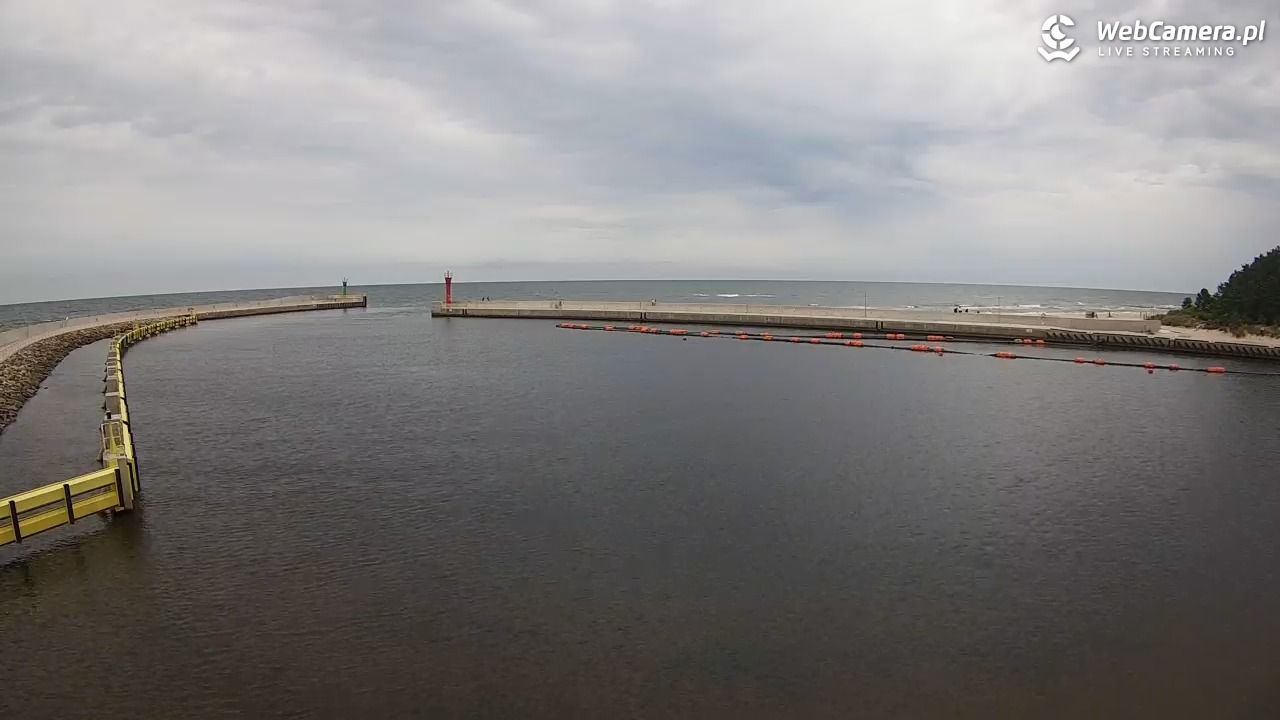 Mrzeżyno - wejście do portu - 29 czerwiec 2026, 17:09