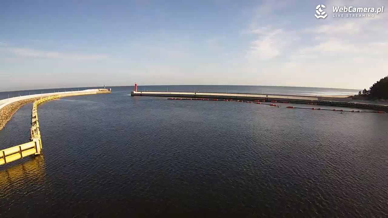 Mrzeżyno - wejście do portu - 28 marzec 2026, 07:39