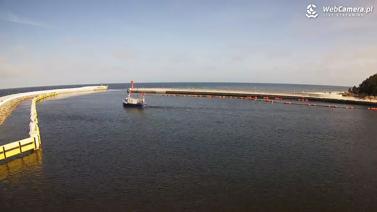 Mrzeżyno - wejście do portu - 29 marzec 2026, 10:49