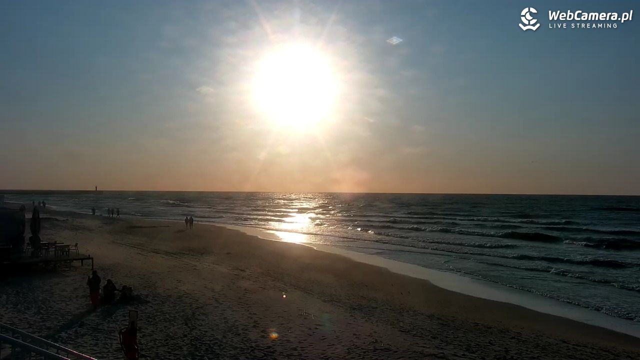 MRZEŻYNO - widok na plażę - 11 czerwiec 2025, 19:56