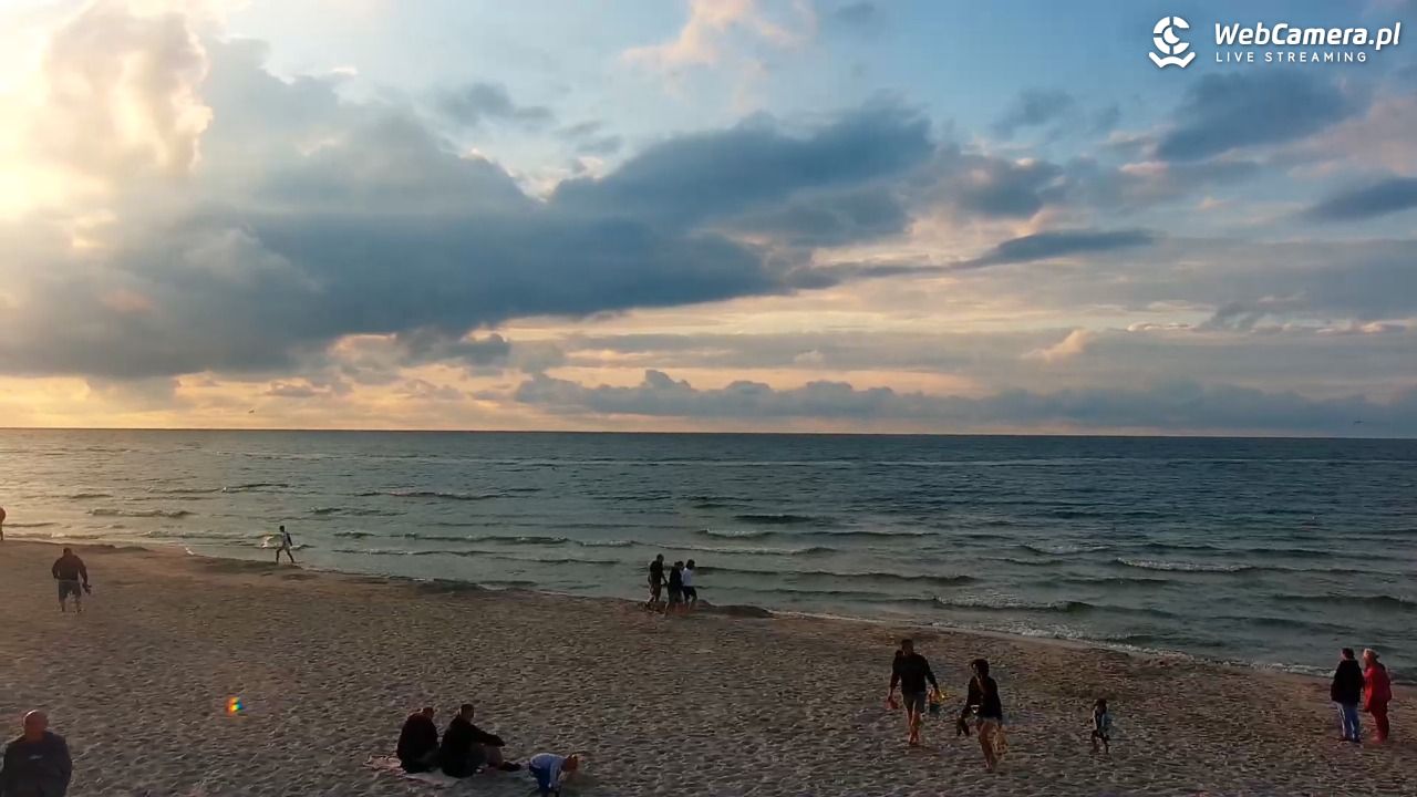 MRZEŻYNO - widok na plażę - 10 sierpień 2026, 19:38