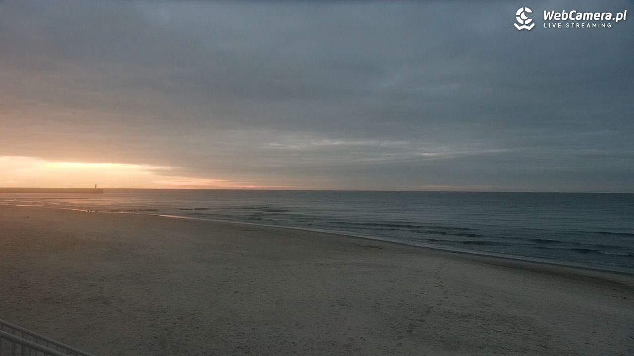 MRZEŻYNO - widok na plażę - 04 listopad 2025, 16:42