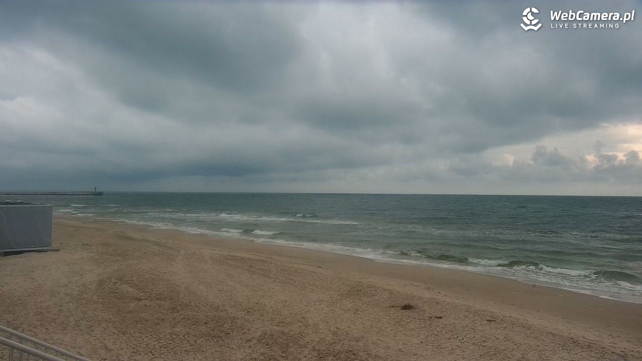 MRZEŻYNO - widok na plażę - 25 wresień 2026, 06:43