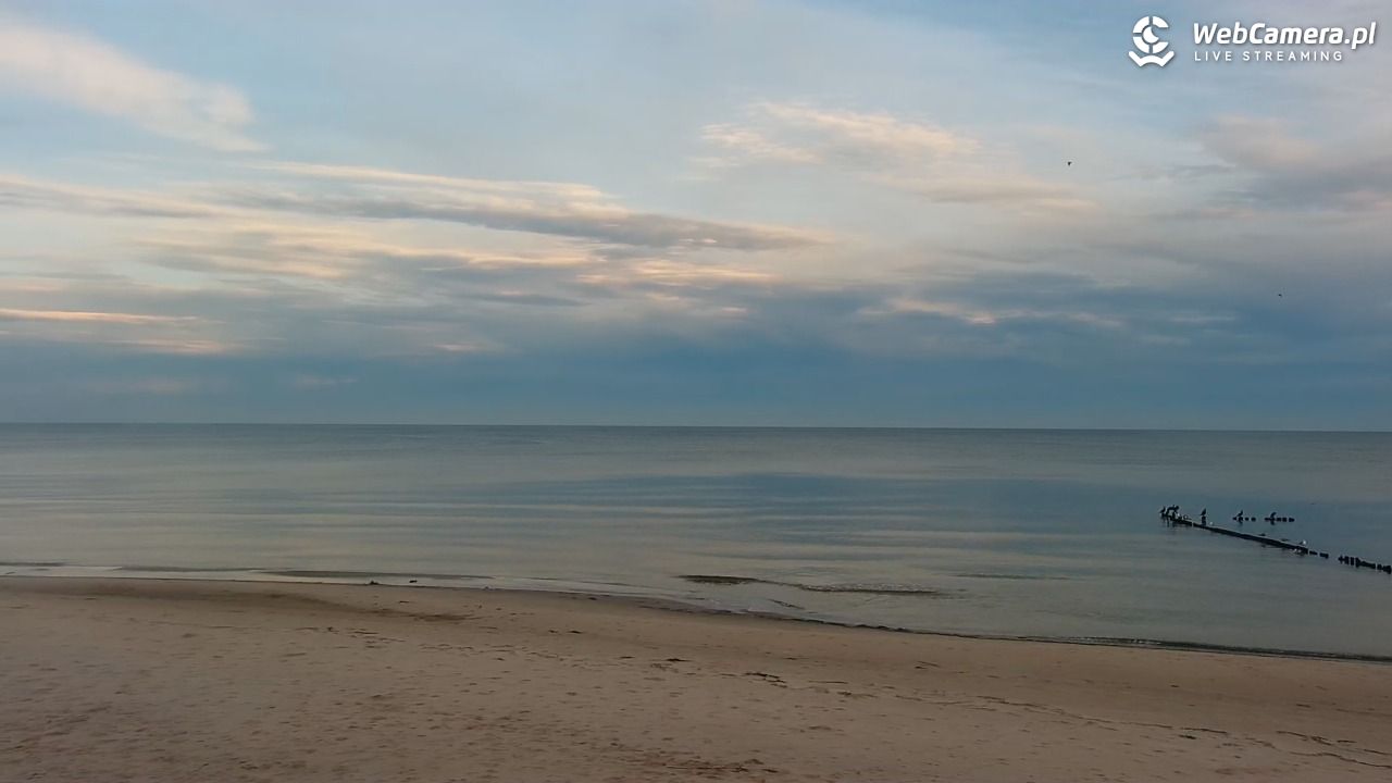 MRZEŻYNO - widok na plażę - 05 listopad 2025, 07:44