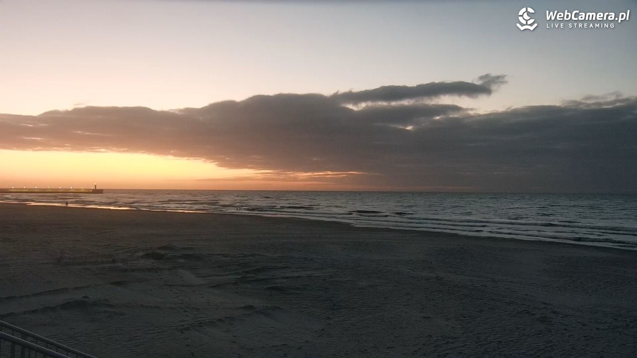 MRZEŻYNO - widok na plażę - 26 marzec 2026, 18:56