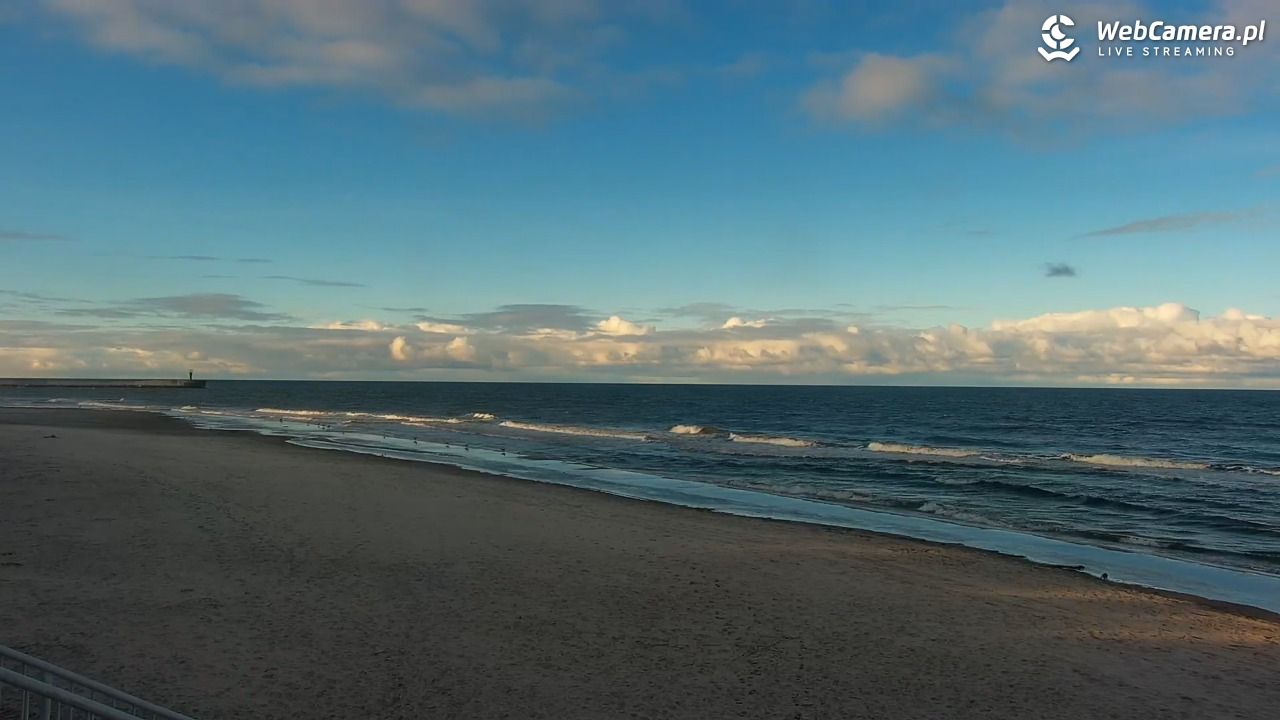 MRZEŻYNO - widok na plażę - 23 grudzień 2025, 12:14