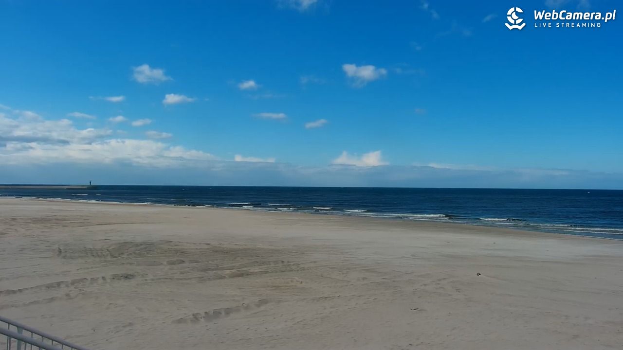 MRZEŻYNO - widok na plażę - 25 marzec 2026, 13:20