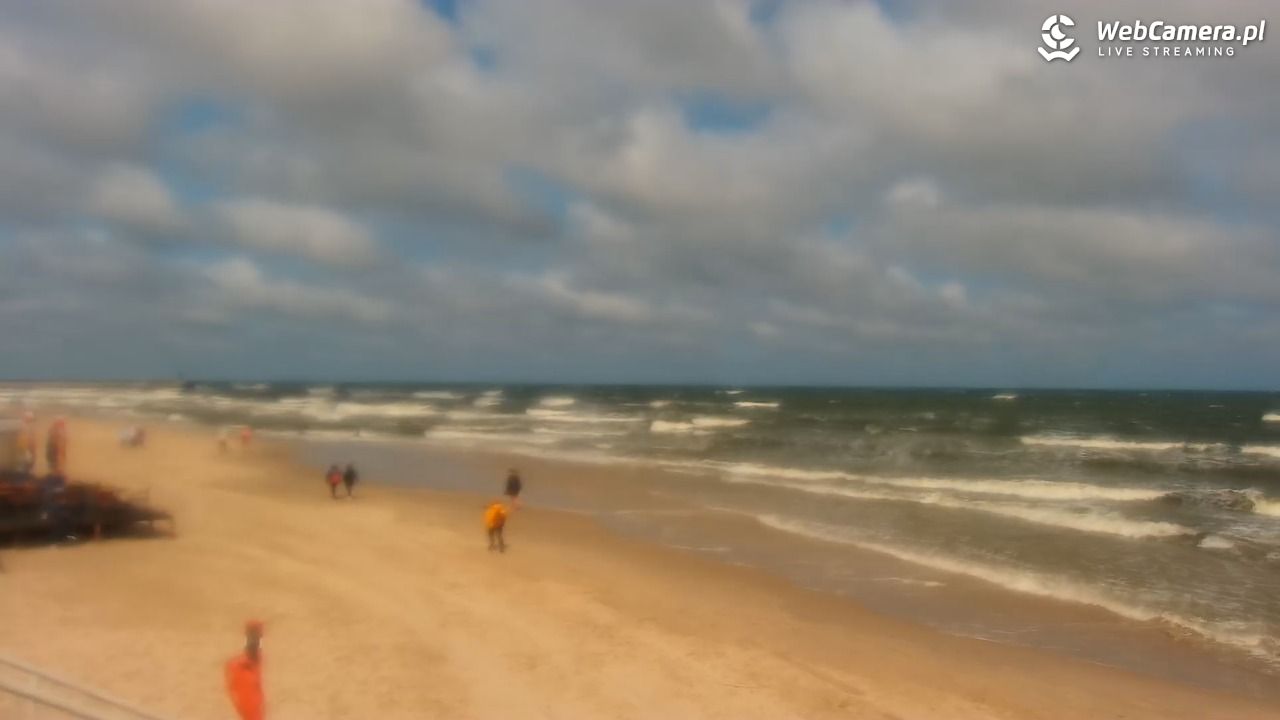 MRZEŻYNO - widok na plażę - 11 czerwiec 2025, 10:10