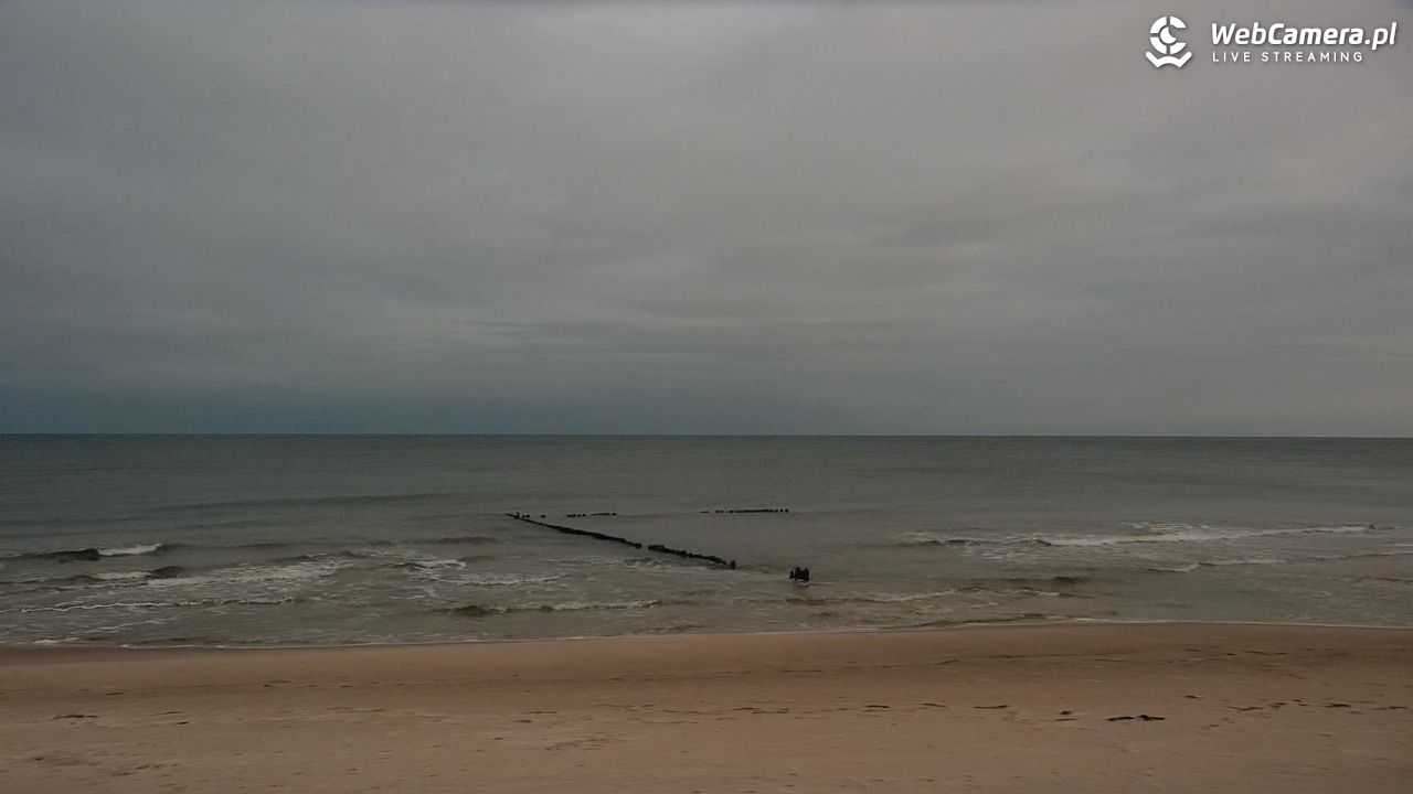 MRZEŻYNO - widok na plażę - 04 listopad 2025, 06:45