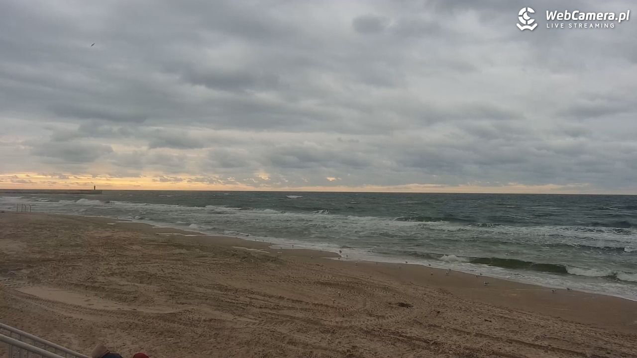 MRZEŻYNO - widok na plażę - 25 wresień 2026, 17:47