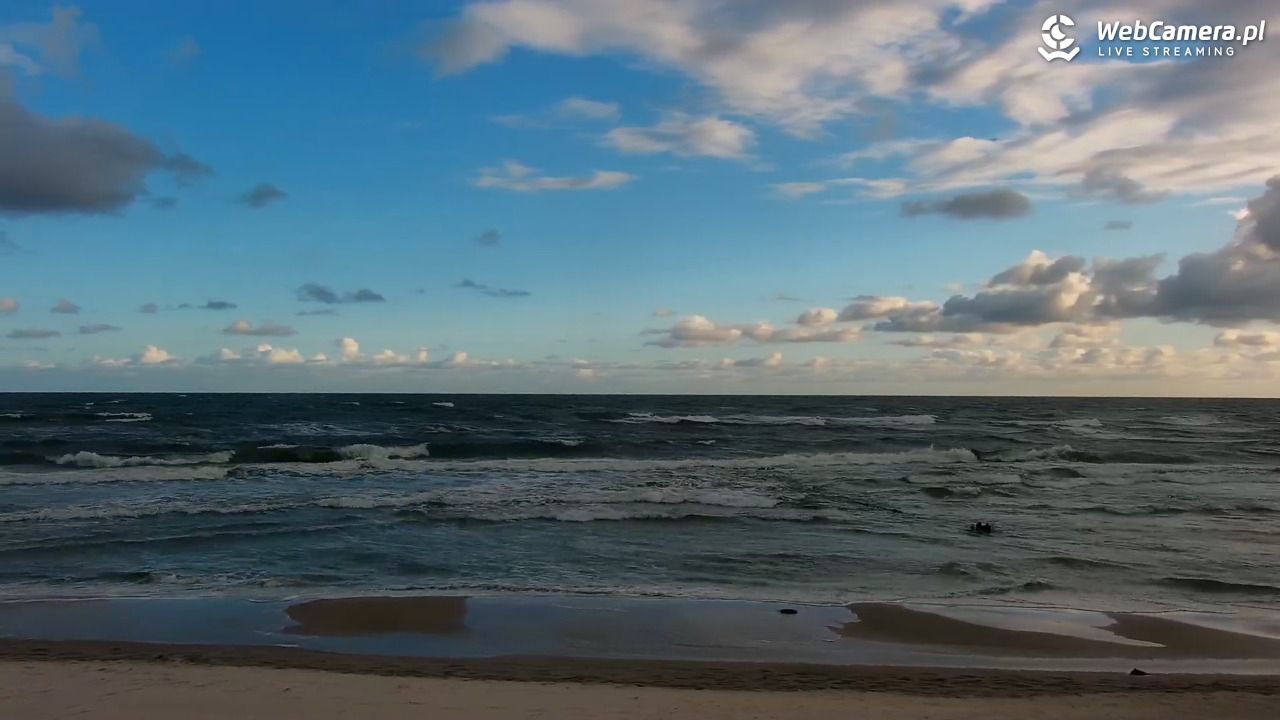 MRZEŻYNO - widok na plażę - 11 sierpień 2026, 06:57