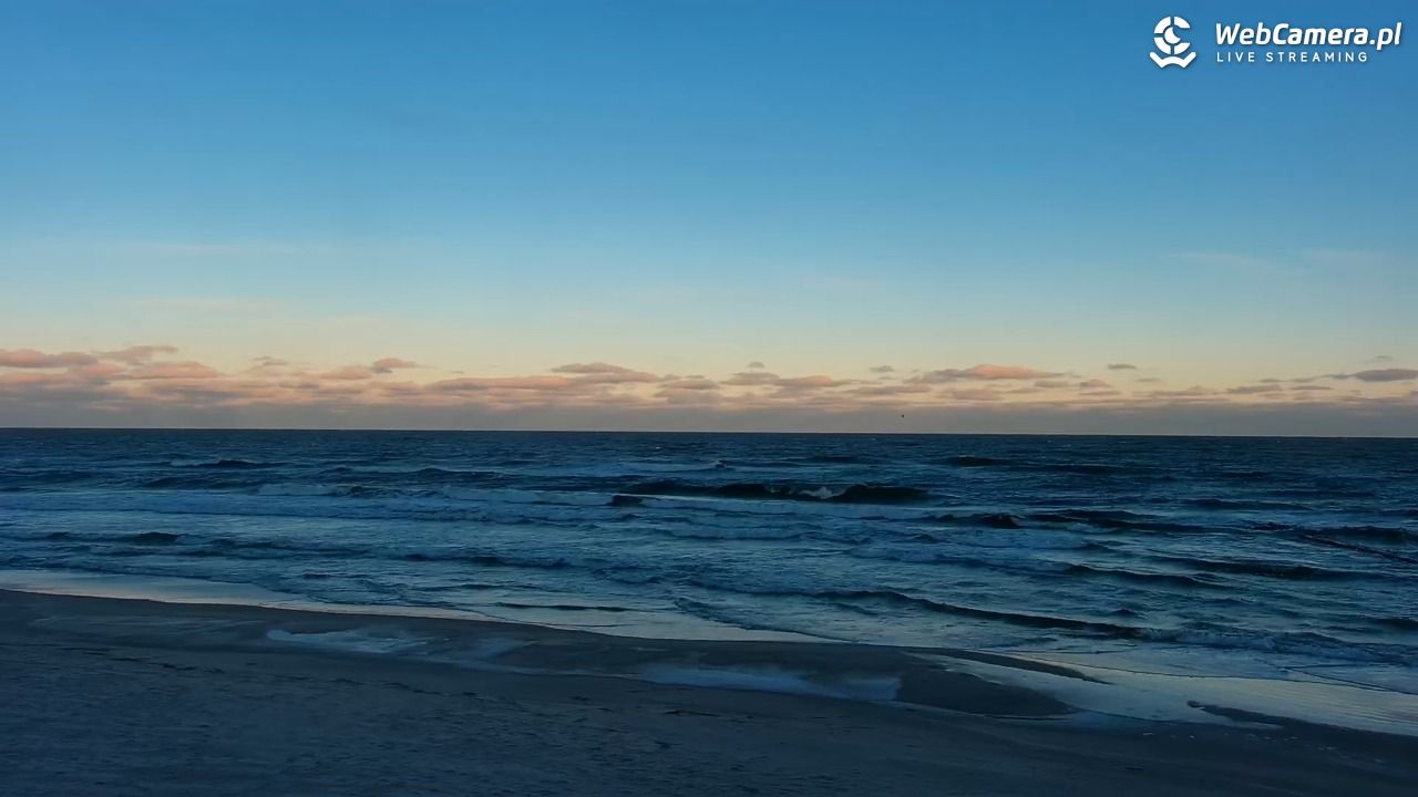 MRZEŻYNO - widok na plażę - 24 grudzień 2025, 09:03
