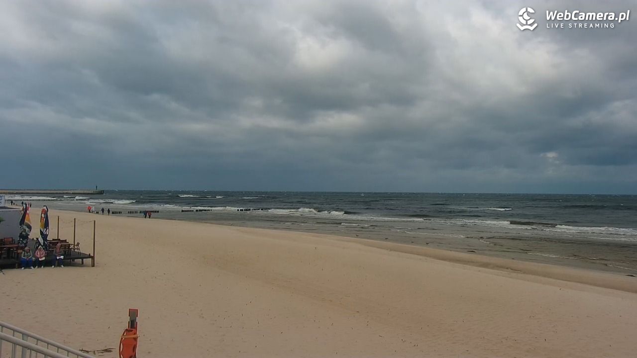 MRZEŻYNO - widok na plażę - 16 wresień 2025, 11:14