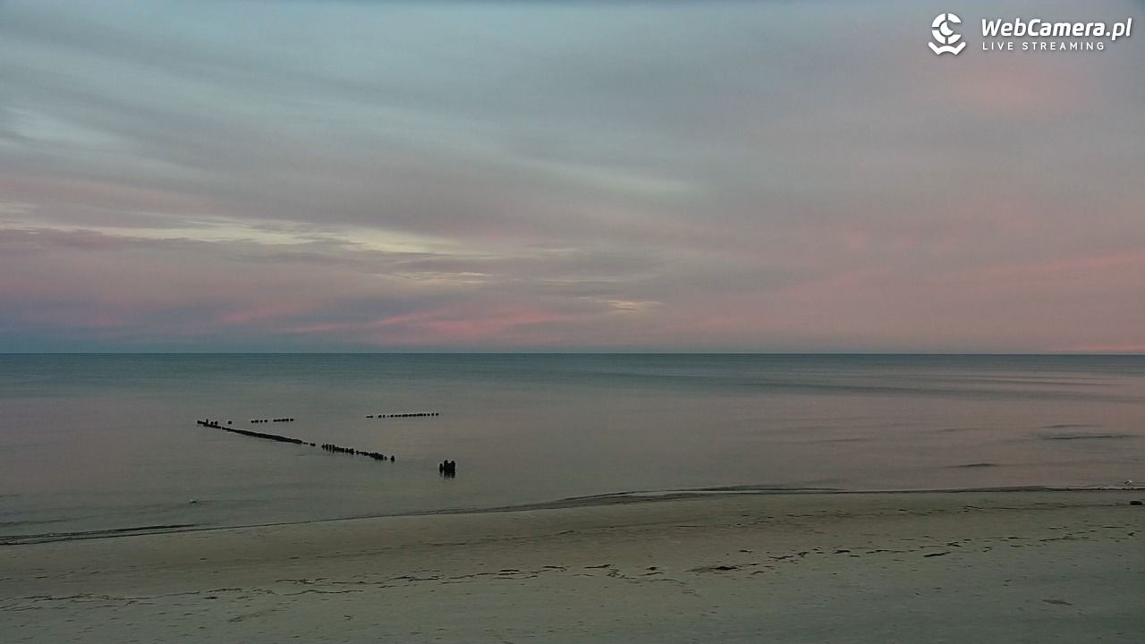 MRZEŻYNO - widok na plażę - 05 listopad 2025, 07:04