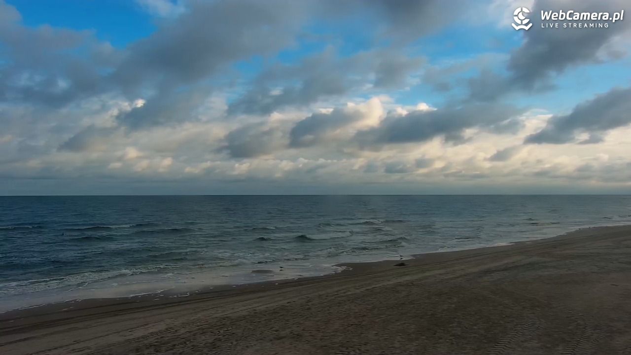 MRZEŻYNO - widok na plażę - 25 wresień 2026, 08:35
