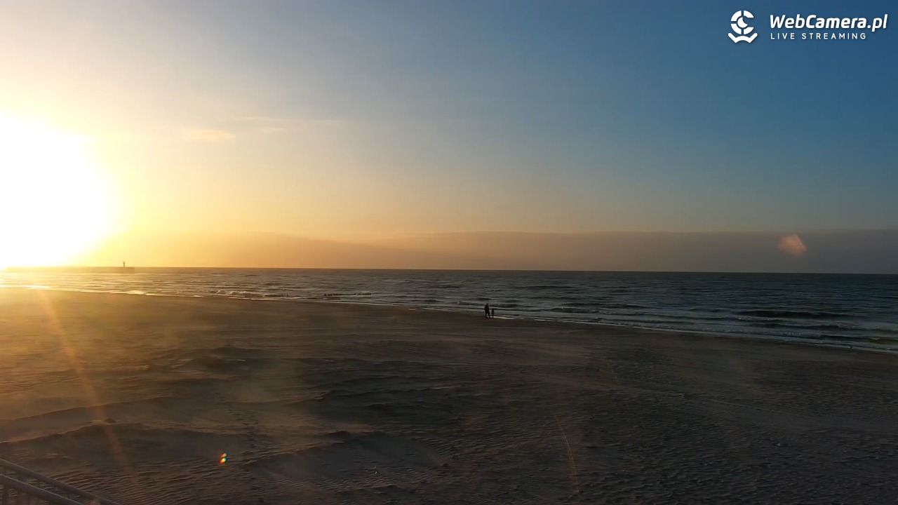 MRZEŻYNO - widok na plażę - 26 marzec 2026, 17:53