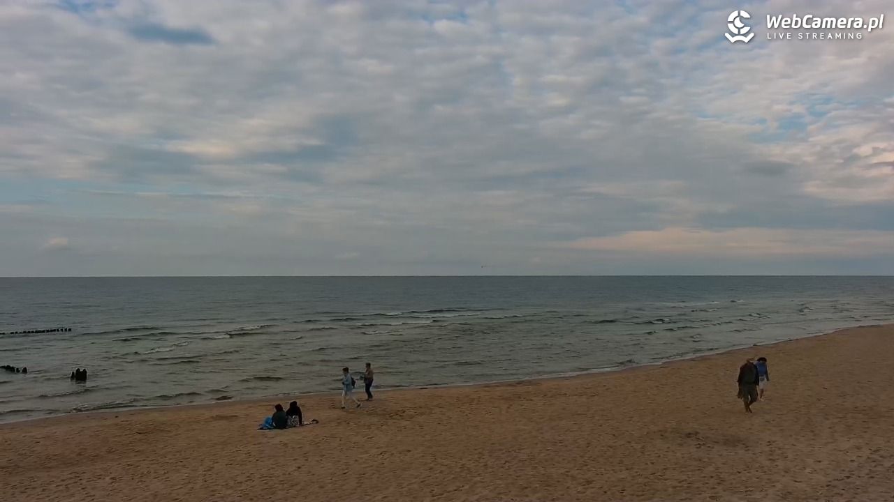 MRZEŻYNO - widok na plażę - 10 sierpień 2026, 18:11