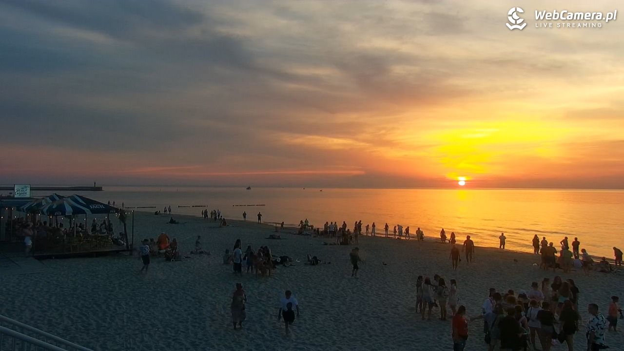 MRZEŻYNO - widok na plażę - 27 czerwiec 2026, 21:27