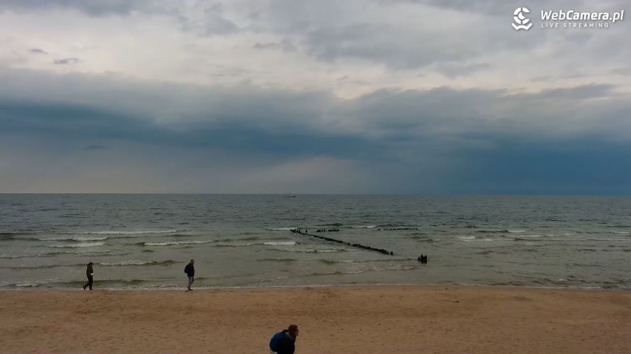 MRZEŻYNO - widok na plażę - 10 sierpień 2026, 16:25