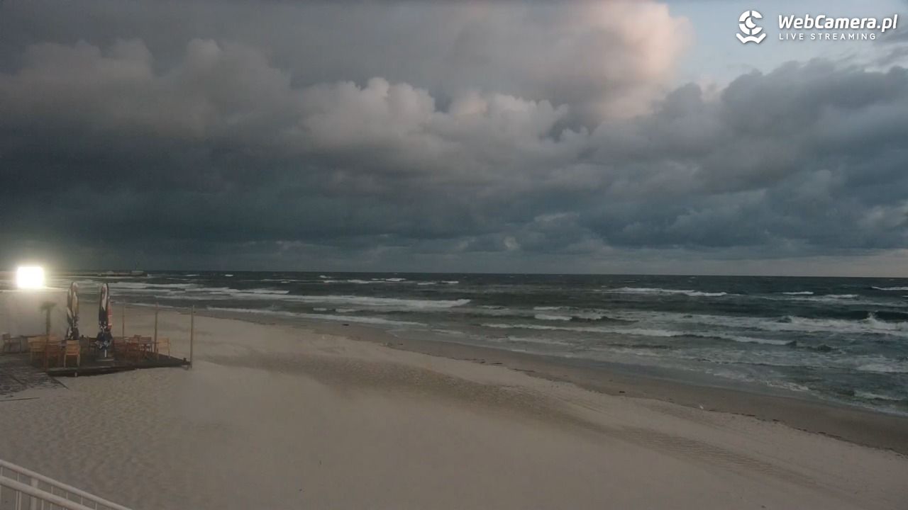 MRZEŻYNO - widok na plażę - 11 sierpień 2026, 04:57