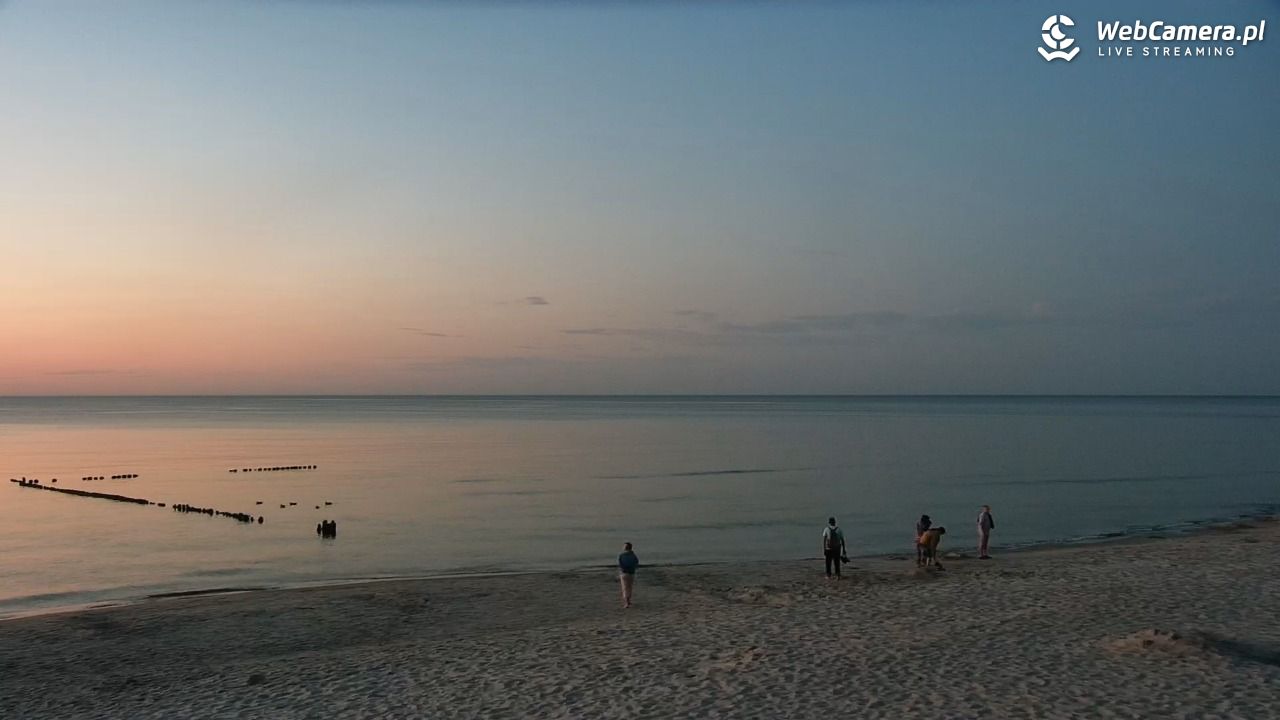 MRZEŻYNO - widok na plażę - 09 sierpień 2026, 21:12