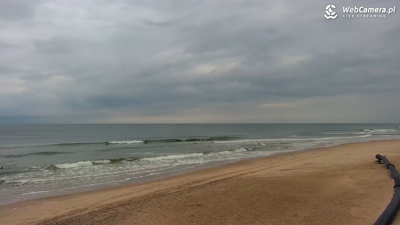 MRZEŻYNO - widok na plażę - 24 wresień 2026, 09:05