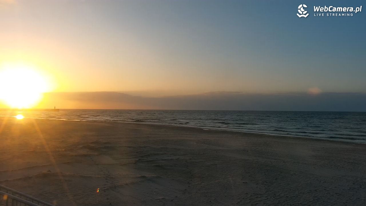 MRZEŻYNO - widok na plażę - 26 marzec 2026, 18:03