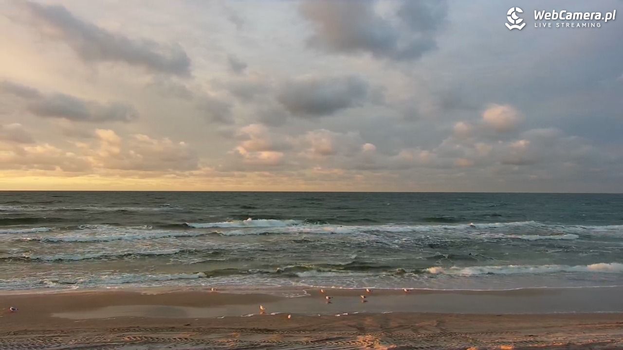 MRZEŻYNO - widok na plażę - 25 wresień 2026, 18:38