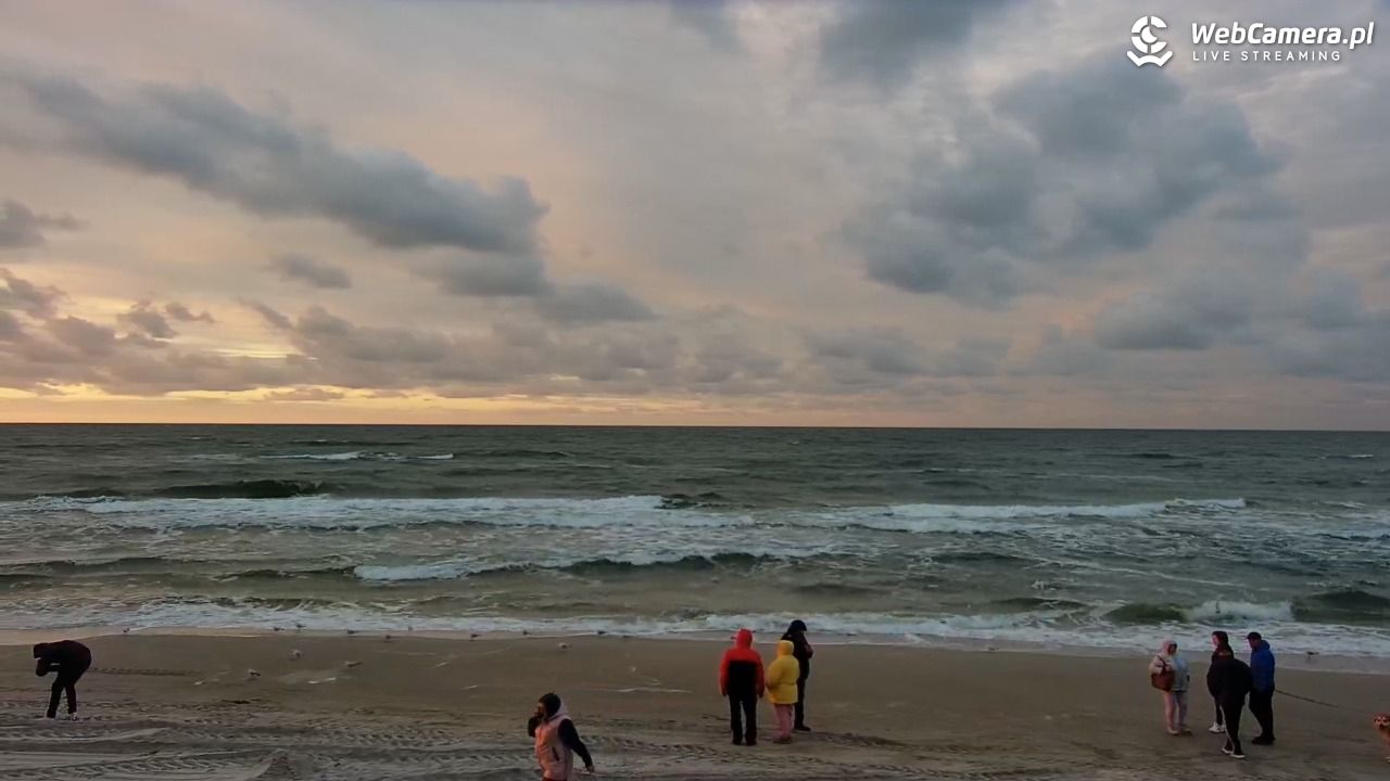 MRZEŻYNO - widok na plażę - 25 wresień 2026, 18:47