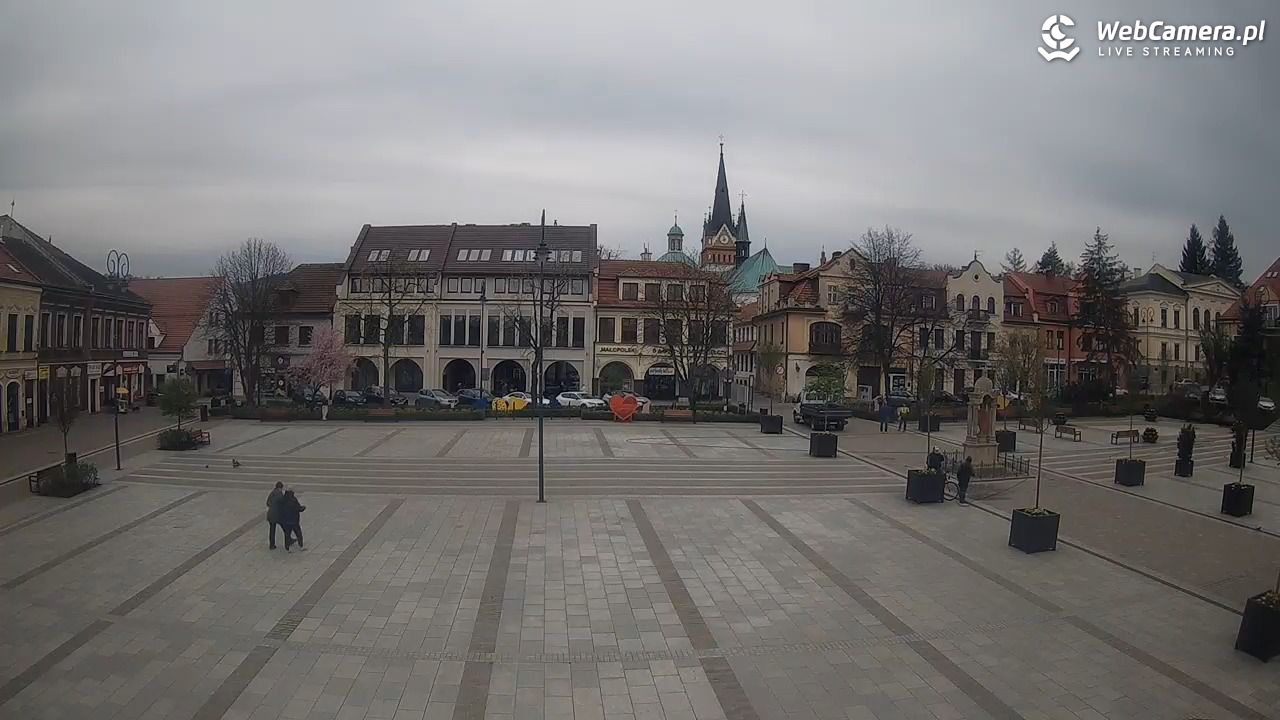 Myślenice - widok na Rynek - 13 kwiecień 2026, 07:58